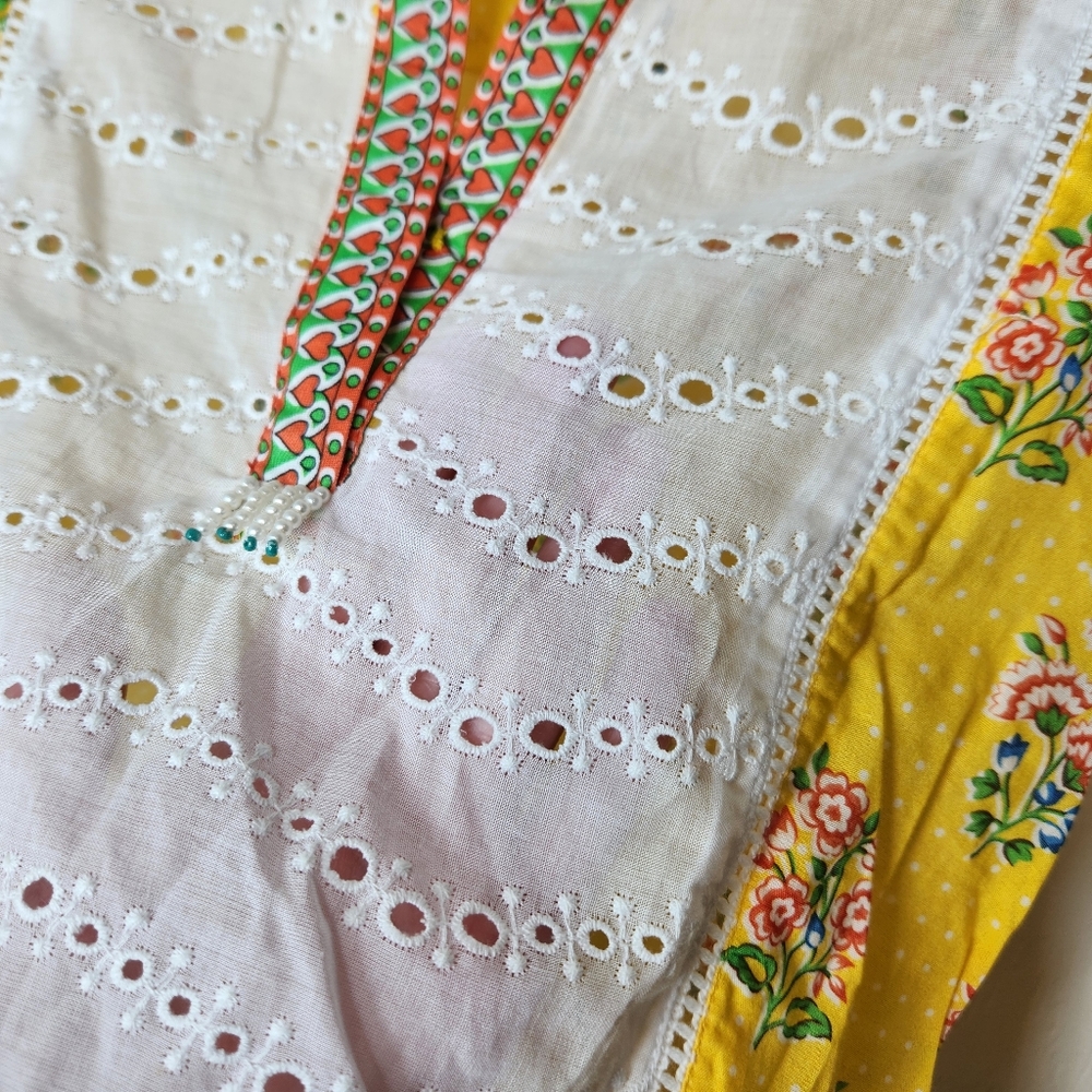 Leisure Club Prints Yellow Floral White Eyelet Tunic Dress Size 6-7 - Picture 3 of 7
